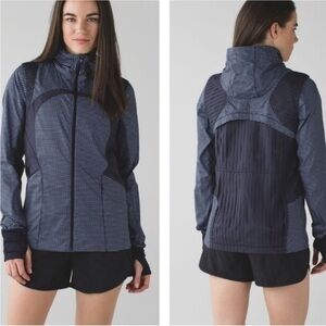 Lululemon Vent it out running jacket Size 6